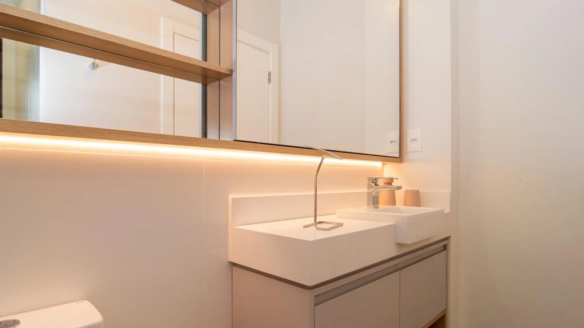 דירה Itajaí Apt Moderno A Uma Quadra Da Praia Brava Vt4055